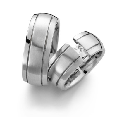61-9346 Stainless Love by Corini