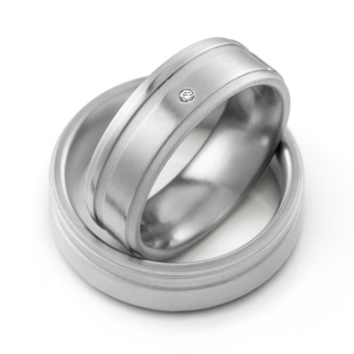  61-62875  Stainless Love by Corini
